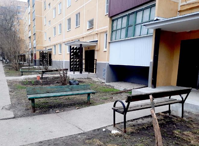 В Новомичуринске пенсионер умер у подъезда своего дома