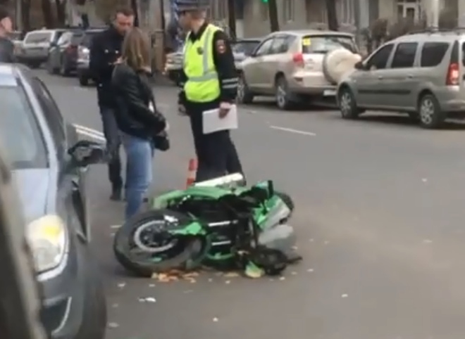 В ДТП с мотоциклом на улице Гагарина пострадали двое