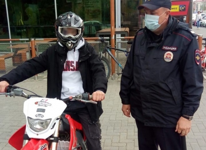 В центре Рязани поймали подростка, управлявшего мотоциклом без прав