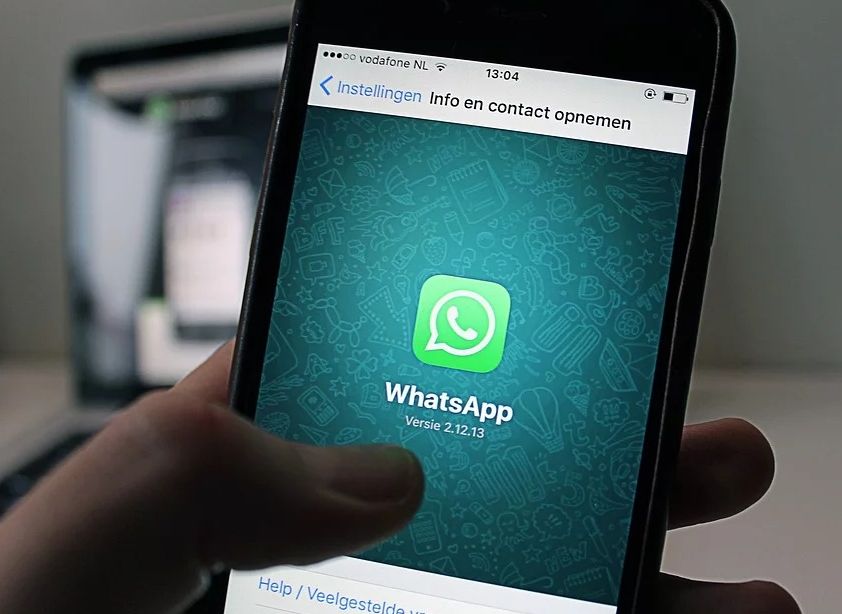 Павел Дуров призвал пользователей удалить со своих смартфонов WhatsApp
