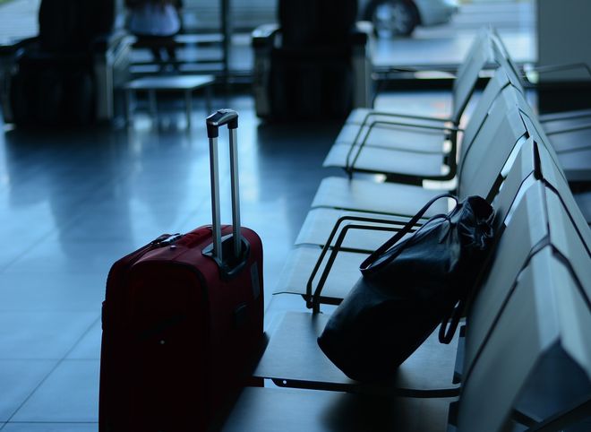 В аэропортах Москвы задержано более 20 рейсов