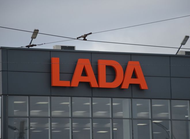 «АвтоВАЗ» планирует повысить цены на Lada с 1 декабря 2021 года