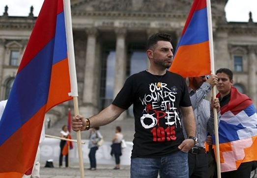 Германия признала геноцид армян