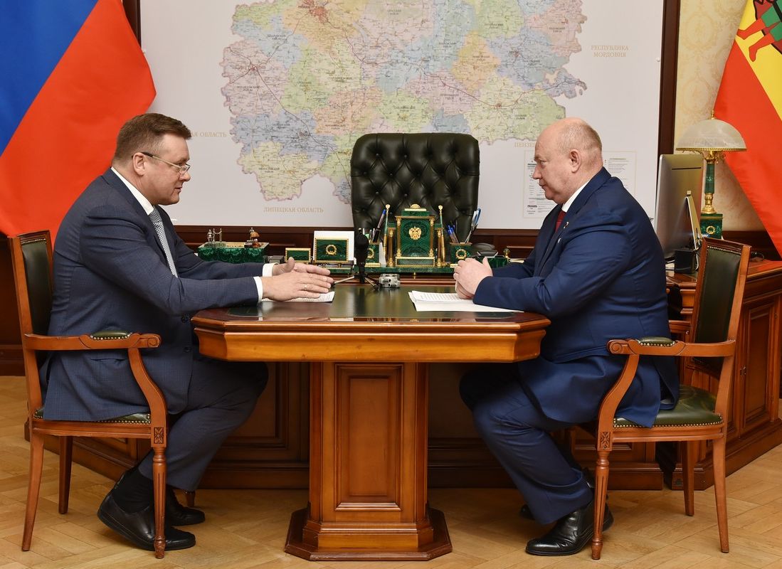 Губернатор Любимов провел встречу с депутатом Госдумы Красовым