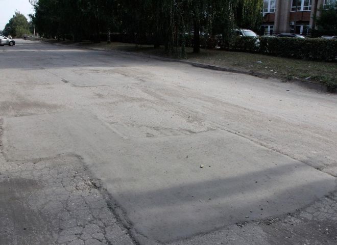 Карабасов провел совещание по ремонту дорог в Рязани