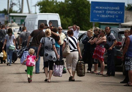 Более 30 тыс. граждан Украины попросили статус беженца