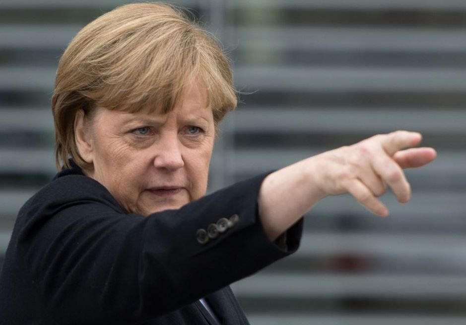 Меркель назвала новые санкции против России неизбежными