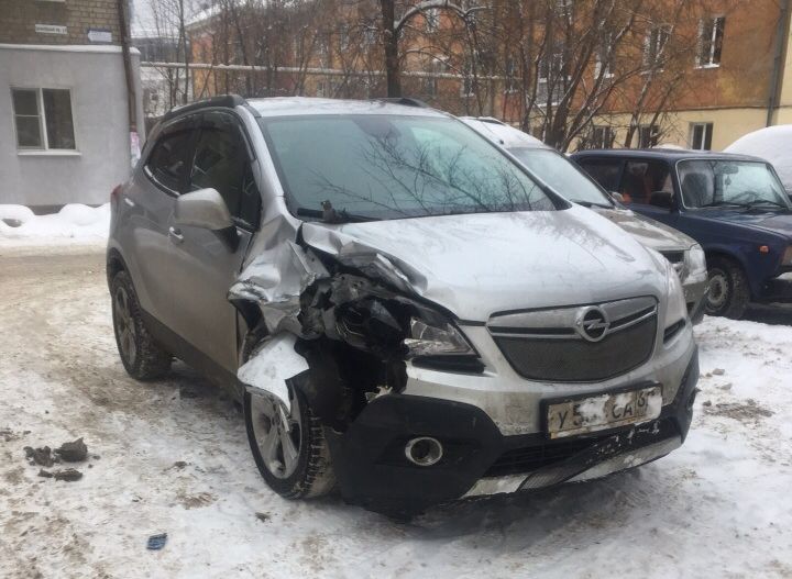 В Рязани обнаружили водителя, протаранившего Peugeot на Высоковольтной