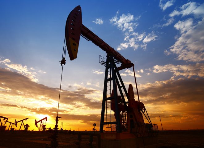 Цена на нефть Brent превысила 70 долларов за баррель впервые с декабря 2014 года