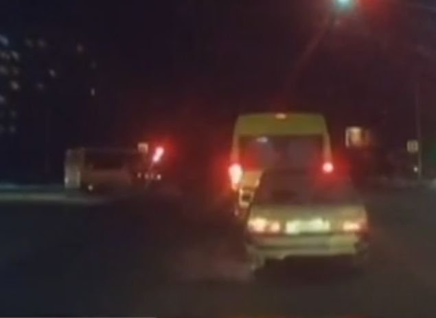 Опубликовано видео момента столкновения маршрутки и «Гранты» в Канищеве