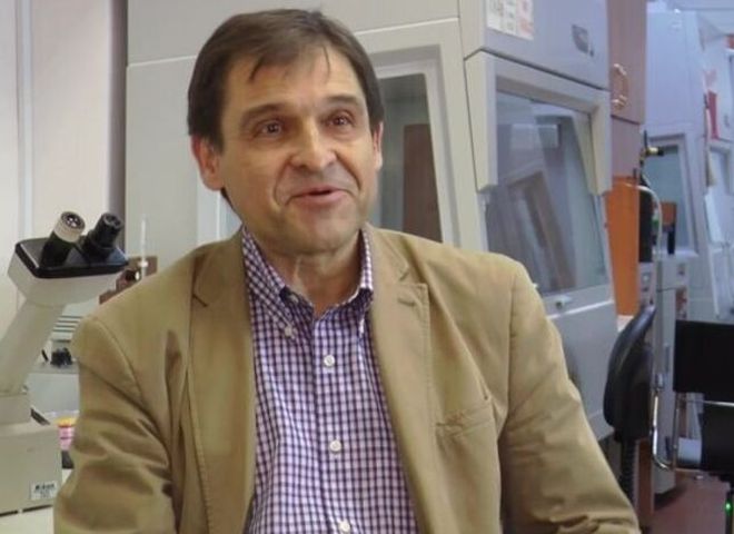Вирусолог Петр Чумаков выступил за введение обязательной вакцинации россиян