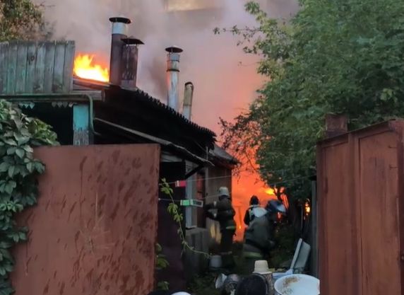 В МЧС прокомментировали пожар в центре Рязани