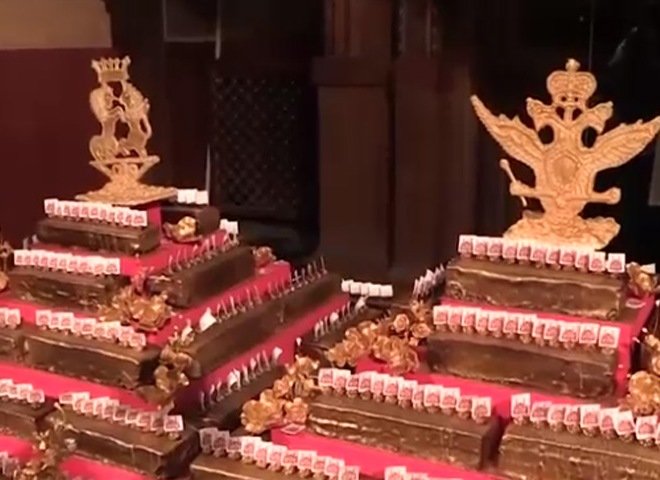 Посетителей исторического музея угостят золотыми тортами с ромом и коньяком