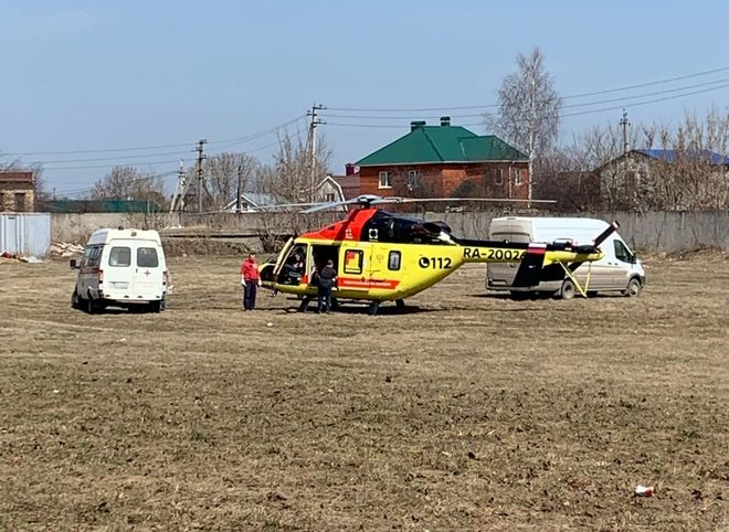 Рязанку с травмой позвоночника доставили на вертолете в Москву