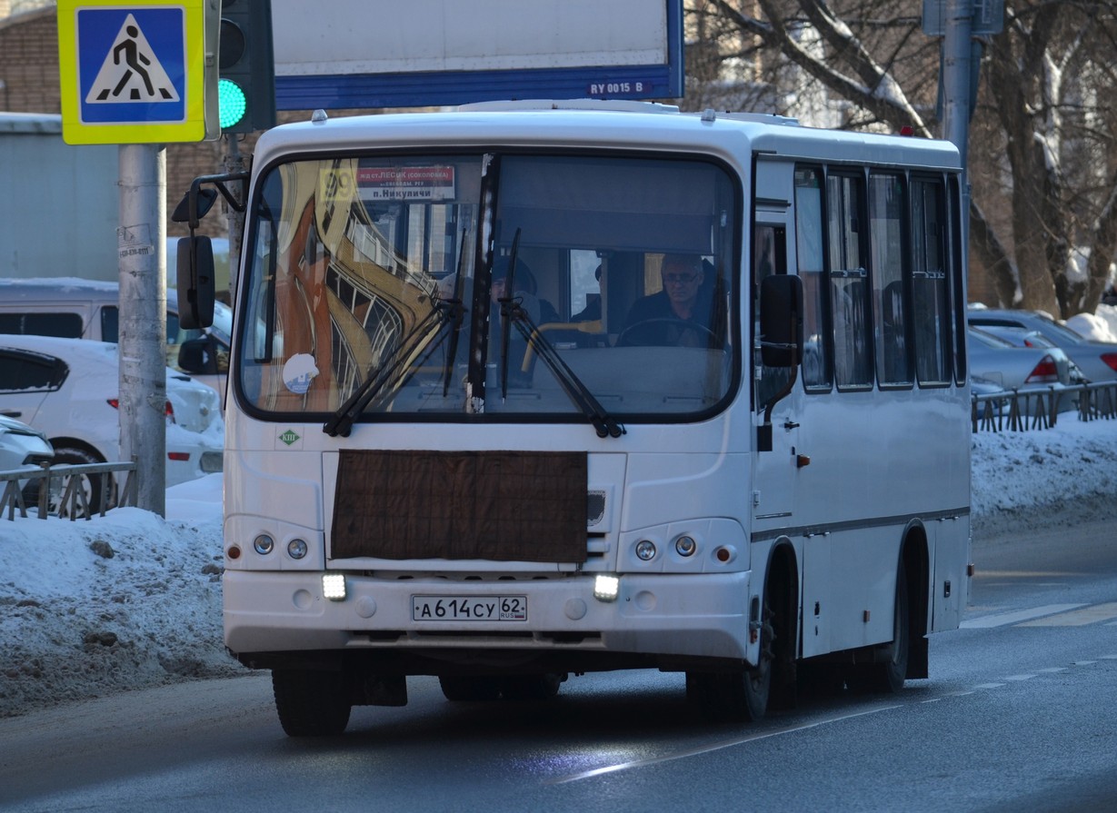 В маршрутке №99 мигрант приставал к 16-летней девушке