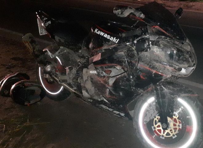В Ряжске 26-летний байкер без прав упал вместе с пассажиром