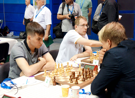 Андрейкин одержал по две победы и ничьих на ЧЕ по шахматам