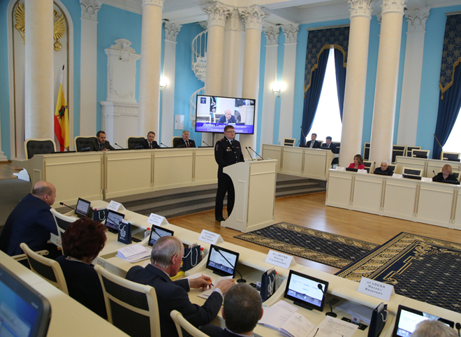 Депутаты областной Думы рассмотрели отчет о работе полиции в 2018 году