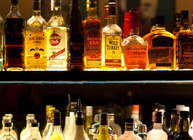 Минпромторг разрешил продажу алкоголя по водительским правам