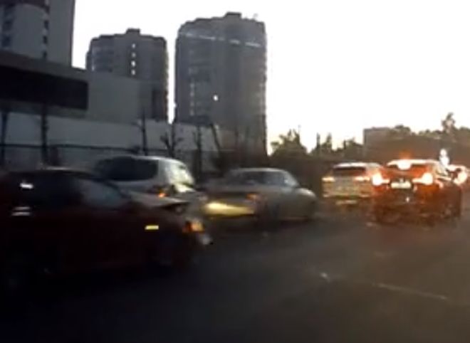 Момент массовой аварии на Московском шоссе попал на видео