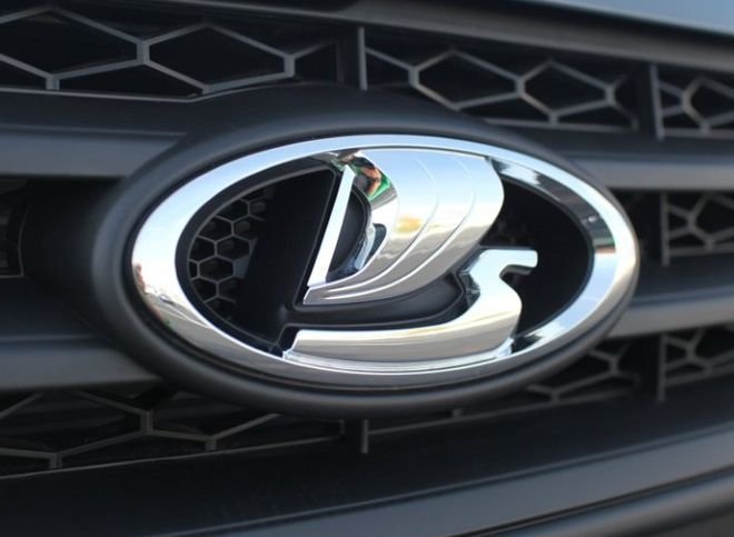 Продажи Lada в России выросли более чем на 23%