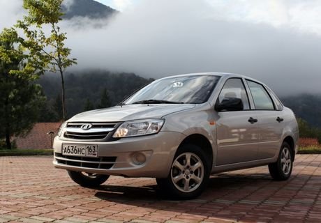 Lada Granta стала самым популярным автомобилем в РФ