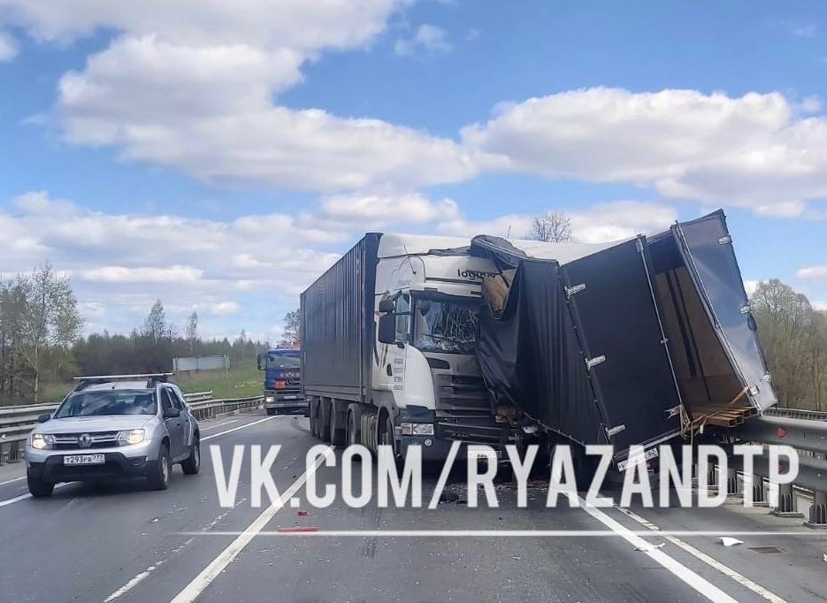На трассе М5 в Шиловском районе столкнулись «Газель» и Scania, есть пострадавший