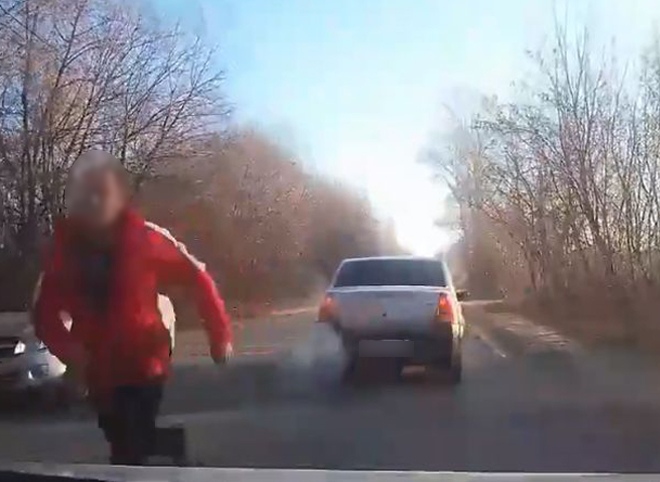 Разборки водителей в Рязани попали на видео