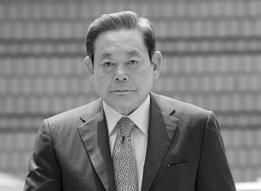 Глава концерна Samsung умер в возрасте 78 лет