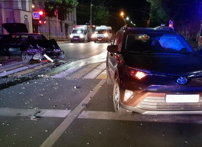 В ДТП в центре Рязани пострадали 19-летние водитель и пассажир