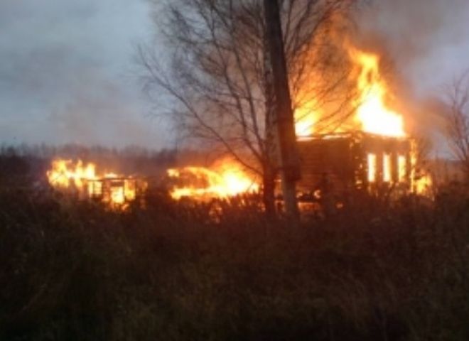 На пожаре в Рязанском районе пострадал 67-летний мужчина