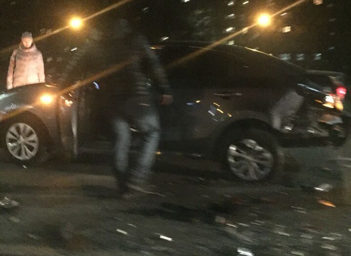 Серьезная авария на Московском шоссе: столкнулись две иномарки