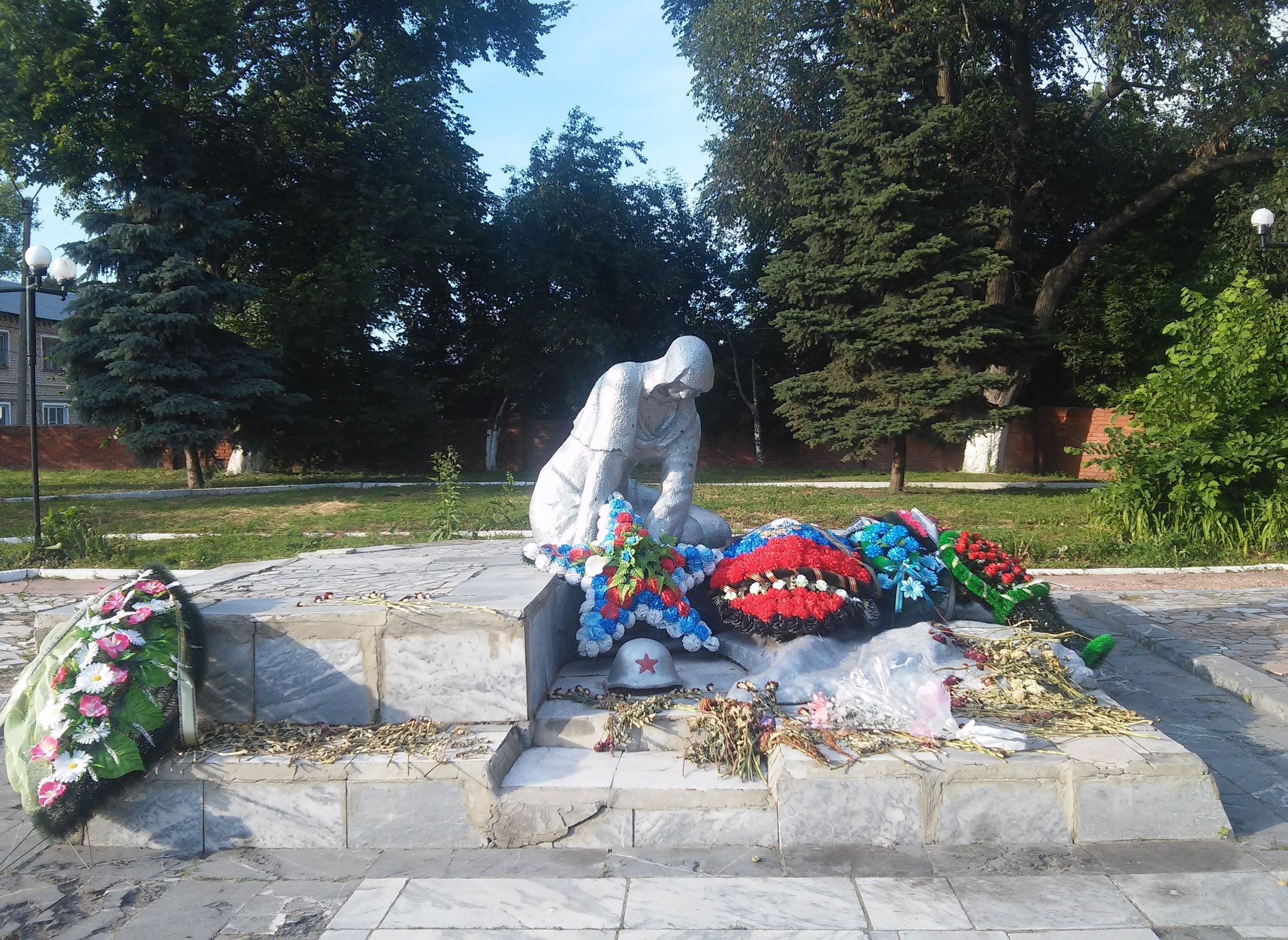 В Сасове демонтировали памятник «Скорбящая мать»