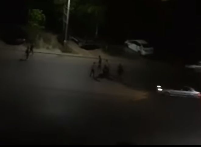 Опубликовано полное видео массовой драки в Рязани