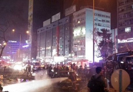В столице Турции произошел теракт: есть жертвы (видео)