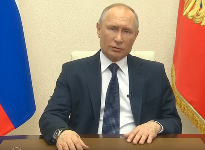 Путин объявил о продлении выходных до 30 апреля