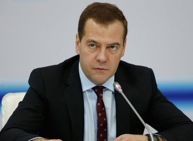 Медведев потребовал изъять «Боярышник» из продажи