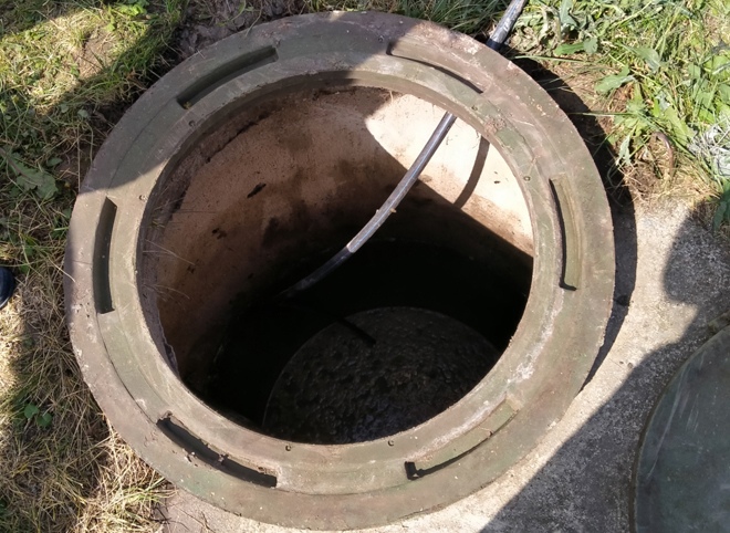 В Михайловском районе подросток погиб после спуска в канализацию