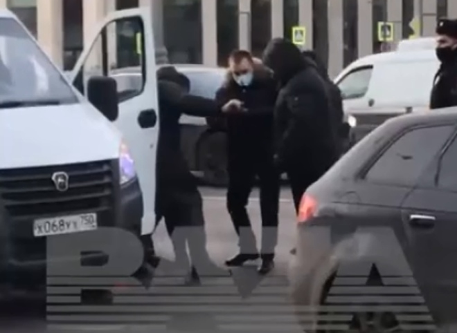 В Москве мужчина пытался покончить с собой после ДТП