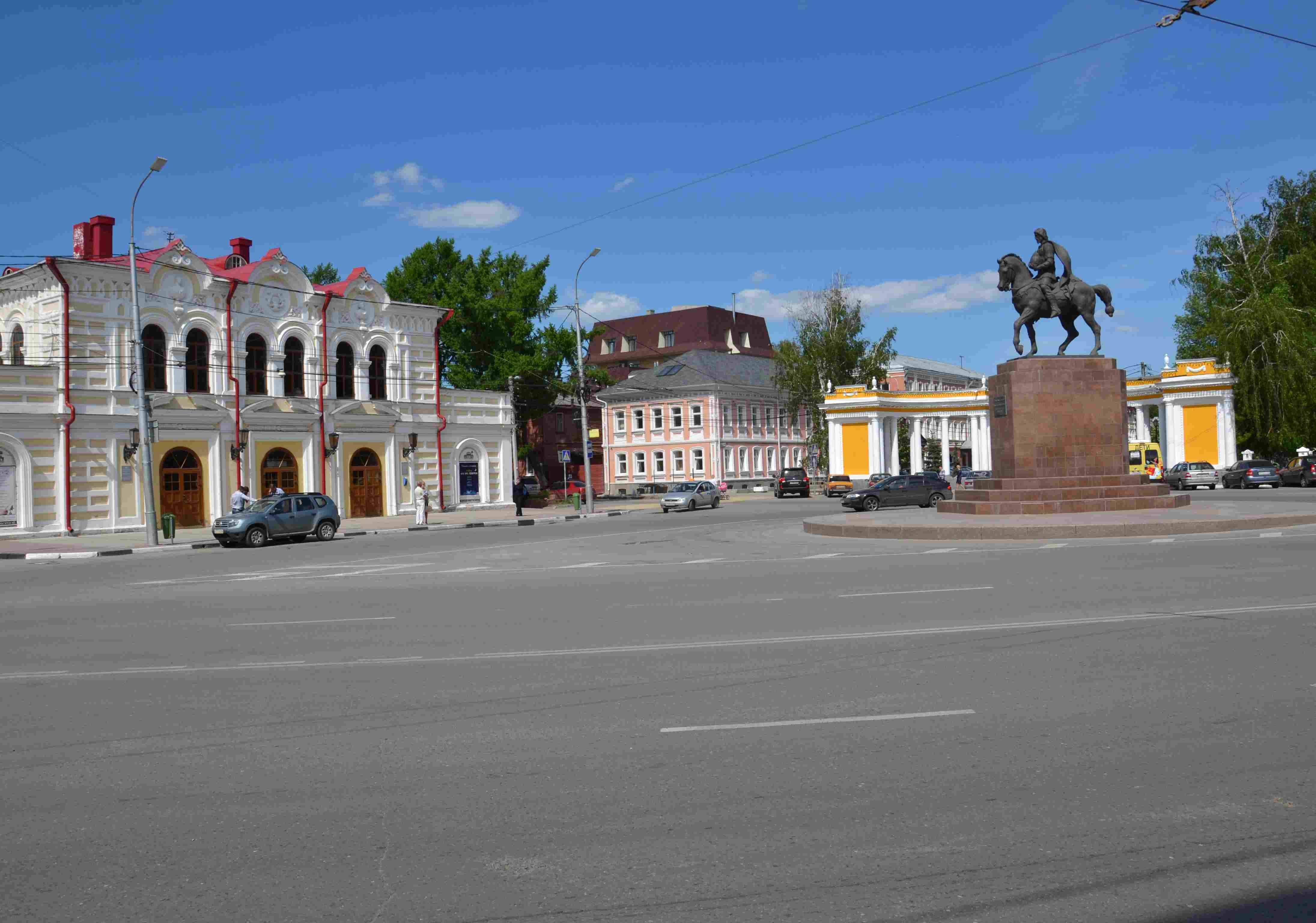 В День бега в Рязани перекроют Соборную площадь