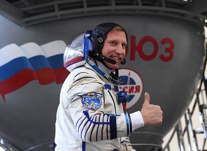 СМИ назвали размер зарплаты российских космонавтов