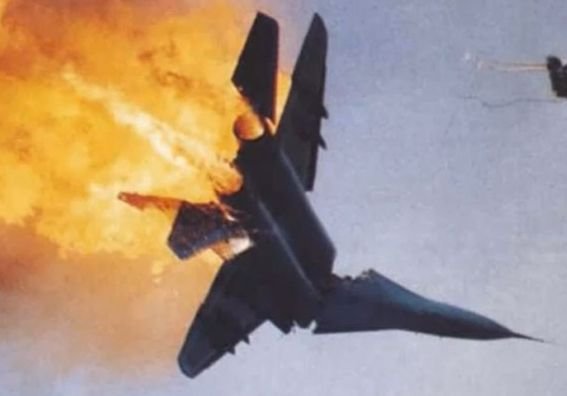 На востоке Украины сбили два военных самолета