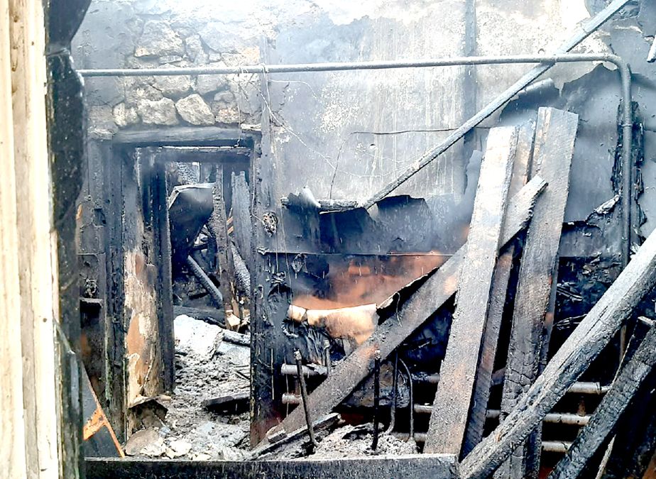 В Пронском районе из-за пожара многодетная семья осталась без крыши над головой