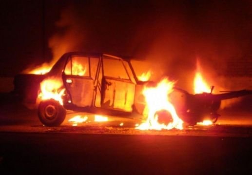 На проезде Речников в Рязани сгорел автомобиль