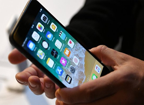 Apple признала уязвимость всех iPhone и компьютеров