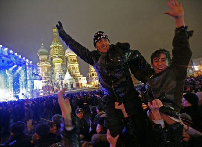 В новогоднюю ночь центр Москвы «зачистили» от мигрантов