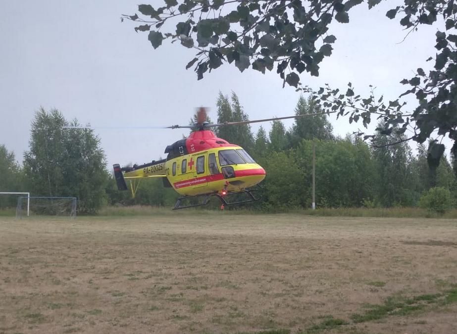 В Рязань на вертолете санавиации доставили трехлетнего мальчика