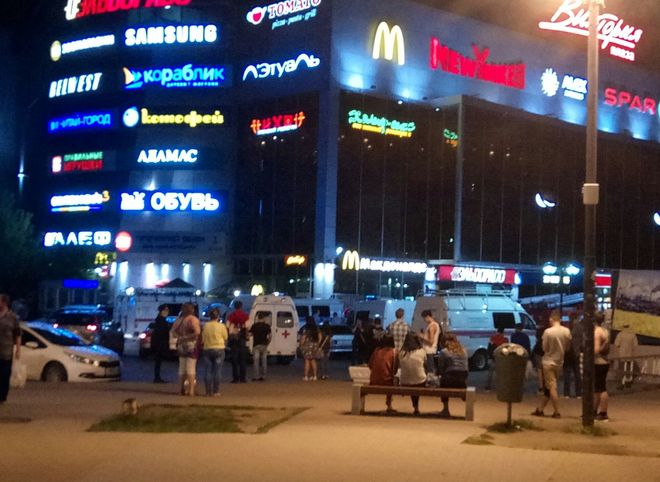 Полиция: в ТРЦ «Виктория Плаза» искали бомбу