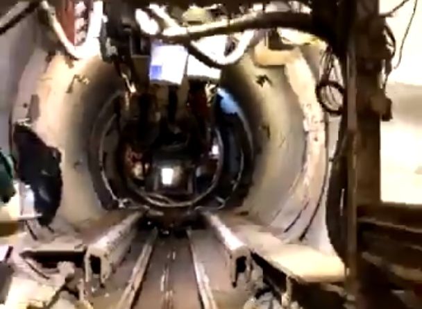 Илон Маск показал видео из нового сверхскоростного тоннеля под Лос-Анджелесом