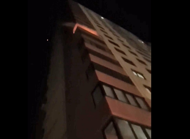 В МЧС прокомментировали пожар в рязанской многоэтажке